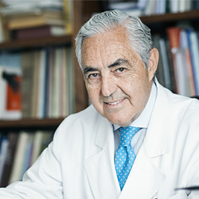 Antonio de la Fuente M.D.